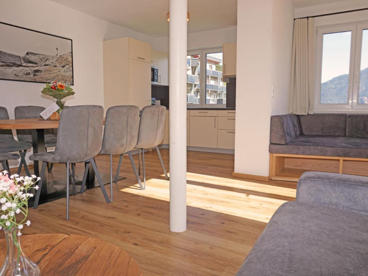 Ladis-10 By Interhome